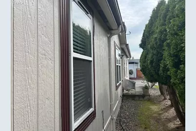 1805 NE 94th St, Vancouver, WA 98665 - Photo 16