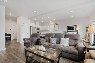 2259 30th Pl, Springfield, OR 97477 - Photo 16