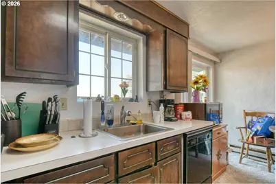 810 SW 10th St, Pendleton, OR 97801 - Photo 16