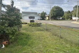 1612 34th St, Florence, OR 97439 - Photo 26