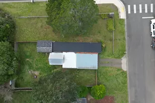 1612 34th St, Florence, OR 97439 - Photo 4