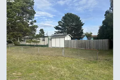 1612 34th St, Florence, OR 97439 - Photo 22