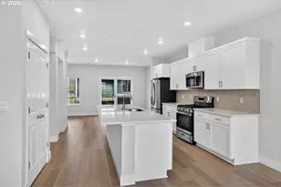 7546 NW Elise Ave, Portland, OR 97229 - Photo 4