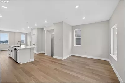 7546 NW Elise Ave, Portland, OR 97229 - Photo 6