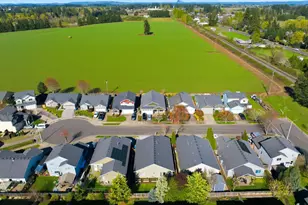 2726 Nina Pl, Hubbard, OR 97032 - Photo 4