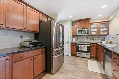 2726 Nina Pl, Hubbard, OR 97032 - Photo 8