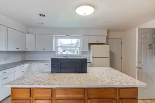 412 SE Grant St, Sheridan, OR 97378 - Photo 14