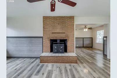 412 SE Grant St, Sheridan, OR 97378 - Photo 8