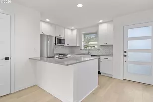 5470 SE Bybee Blvd, Portland, OR 97206 - Photo 4