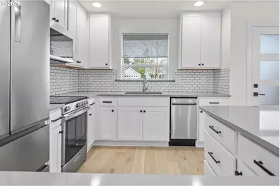 5470 SE Bybee Blvd #C, Portland, OR 97206 - Photo 6
