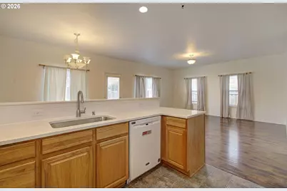 9715 NE 19th Pl, Vancouver, WA 98665 - Photo 14