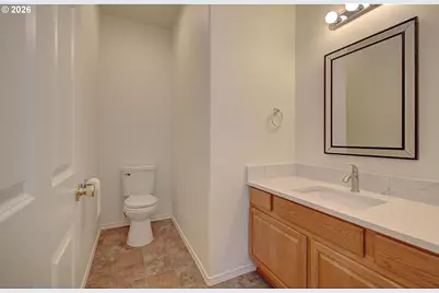 9715 NE 19th Pl, Vancouver, WA 98665 - Photo 16