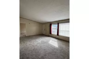 10400 SE Cook Ct, Milwaukie, OR 97222 - Photo 4