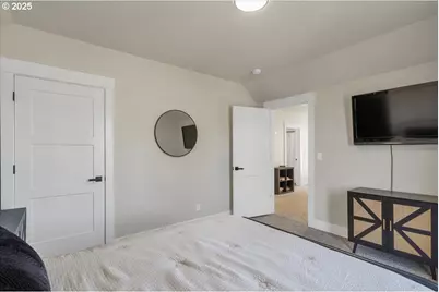275 Monmouth St, Independence, OR 97351 - Photo 26