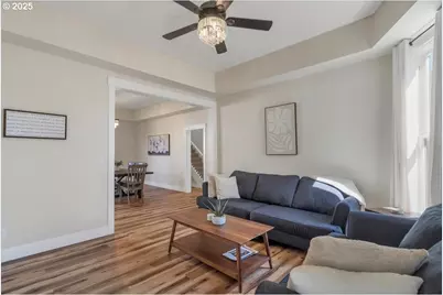 275 Monmouth St, Independence, OR 97351 - Photo 8