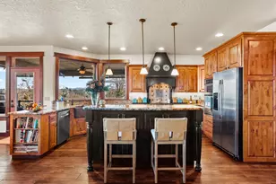 7118 Grandview Ave, Scotts Mills, OR 97375 - Photo 18