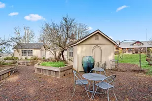 7118 Grandview Ave, Scotts Mills, OR 97375 - Photo 44