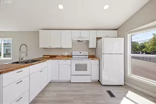 7227 SE Flavel St, Portland, OR 97206 - Photo 16