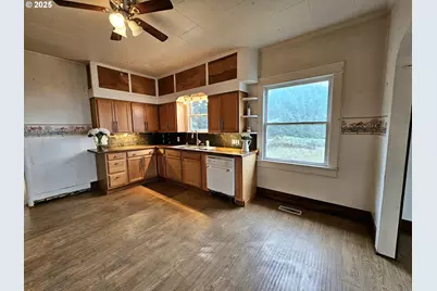 32373 Jp West Rd, Scappoose, OR 97056 - Photo 14