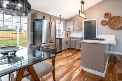 528 Nottingham Ave, Eugene, OR 97404 - Photo 12