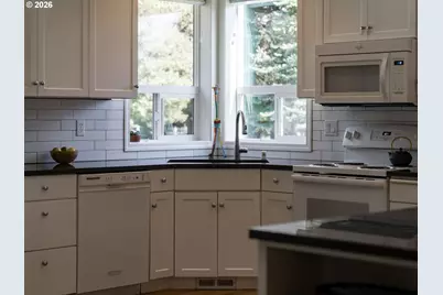 1010 NE 265th Ct, Camas, WA 98607 - Photo 14