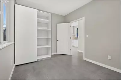 8213 N Swenson St, Portland, OR 97203 - Photo 34