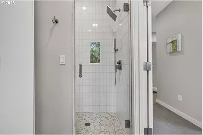 8213 N Swenson St, Portland, OR 97203 - Photo 24