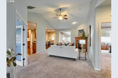 829 Pioneer Dr, Silverton, OR 97381 - Photo 6