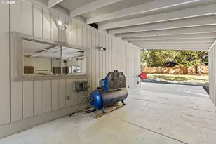 11990 Artlin Rd, Grants Pass, OR 97526 - Photo 36