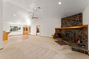 11990 Artlin Rd, Grants Pass, OR 97526 - Photo 4