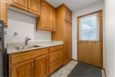 11990 Artlin Rd, Grants Pass, OR 97526 - Photo 14