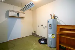 47711 Commercial St, Oakridge, OR 97463 - Photo 22