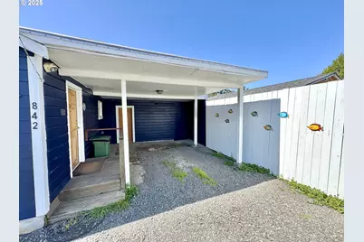 842 S Empire Blvd, Coos Bay, OR 97420 - Photo 32
