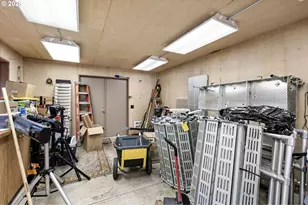 54850 McKenzie River Dr, Blue River, OR 97413 - Photo 34