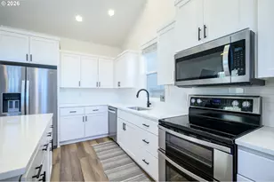 3695 NE McDonald Ln, McMinnville, OR 97128 - Photo 14