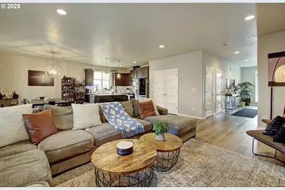 8609 NE 70th Cir, Vancouver, WA 98662 - Photo 8