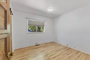1103 4th Ave, Gold Hill, OR 97525 - Photo 18
