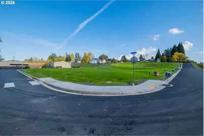 1 W Grant St #1, Carlton, OR 97111 - Photo 2