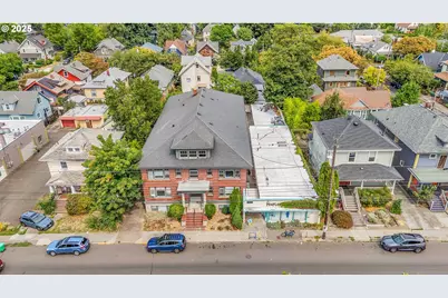 4025 SE Hawthorne Blvd, Portland, OR 97214 - Photo 8