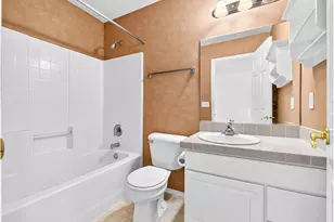 8577 SW Bellflower St, Portland, OR 97224 - Photo 16