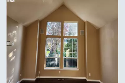 11513 SW Bambi Ln, Portland, OR 97223 - Photo 4