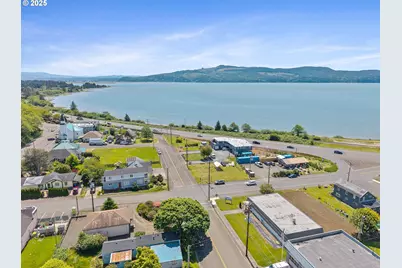 9330 4th St, Bay City, OR 97107 - Photo 22