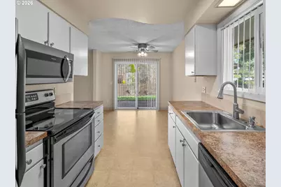 1181 NE Grant St, Hillsboro, OR 97124 - Photo 4