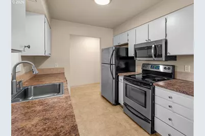 1181 NE Grant St, Hillsboro, OR 97124 - Photo 6