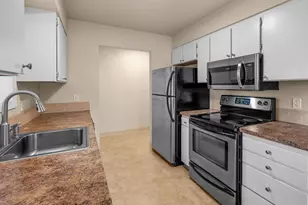 1181 NE Grant St, Hillsboro, OR 97124 - Photo 6