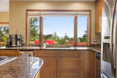 1700 Village Park Ln, Lake Oswego, OR 97034 - Photo 12
