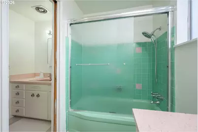 585 E 36th Ave, Eugene, OR 97405 - Photo 26