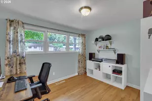 9760 SW Inglewood Pl, Portland, OR 97225 - Photo 18