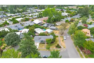 9760 SW Inglewood Pl, Portland, OR 97225 - Photo 36