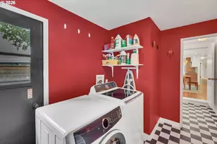 9760 SW Inglewood Pl, Portland, OR 97225 - Photo 28